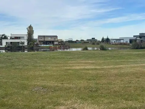 Terreno en Venta en Loma Verde, USD 47.000