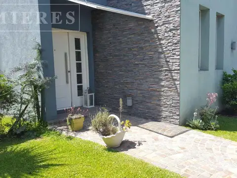 Casa en Alquiler de 4 dormitorios