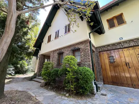 Casa en Alquiler de 5 dormitorios