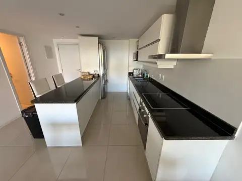 Departamento en Playa Brava