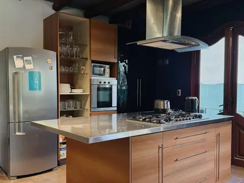 Venta de Casa 3 dormitorios Yerba Buena con pileta