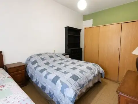 Casa en Venta 2 ambientes Quilmes oeste a reciclar