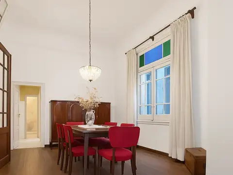 VENTA DE CASA 4 AMBIENTES EN AVELLANEDA