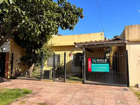 Casa en Venta con 1 cochera