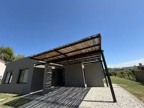 Casa en Alquiler de 3 dormitorios