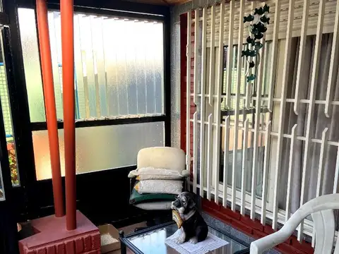 Casa 3 ambientes con 2 baños