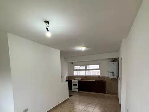 Dean Funes 1700