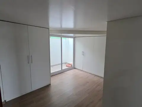 Depto Tipo Casa 2 ambientes con 2 baños