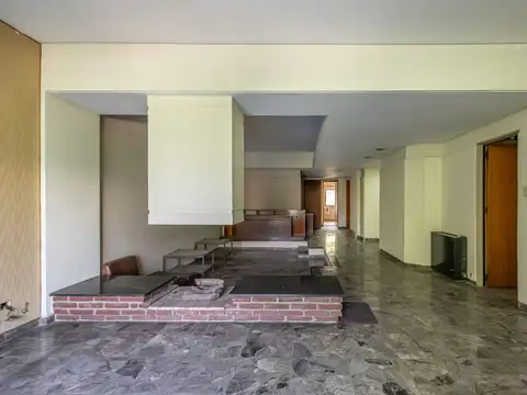 Casa 5 ambientes con 3 baños