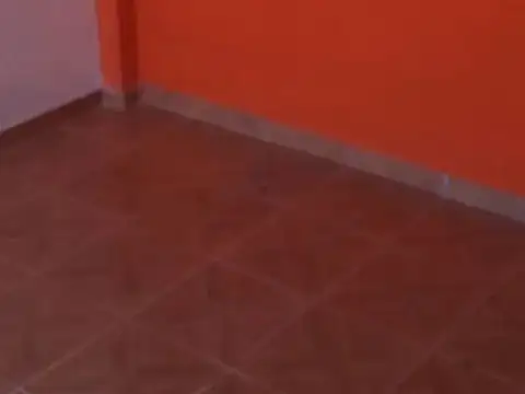 Depto Tipo Casa 4 ambientes con 1 baño