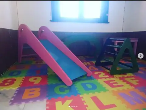 Av. Tte. Gral. Ricchieri 800