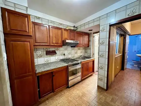 DEPTO 4 AMB EN VENTA BOEDO COCHERA EXC UBICACIÓN