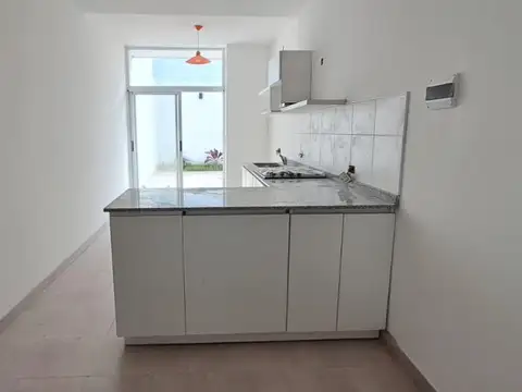 Depto Tipo Casa 3 ambientes con 1 baño