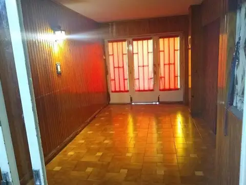 Casa en venta de tres dormitorios sobre Maestro Vidal 1100-