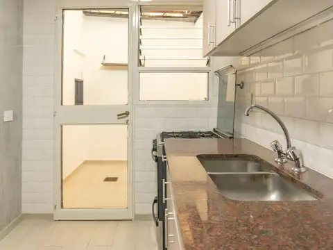 Depto Tipo Casa en Alquiler en Olivos, $ 2.100.000