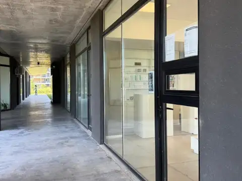 LOCALES EN ALQUILER - TN PLAZA - FISHERTON