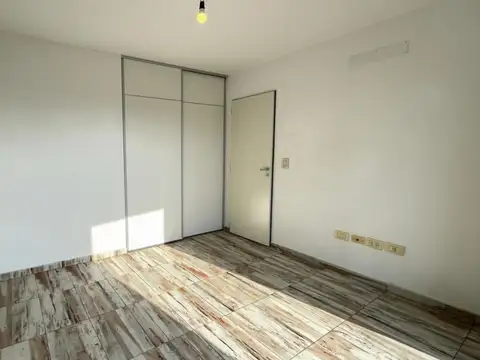 Departamento 2 Ambientes en Alquiler en Morón Norte – Frente, Balcón y Excelente Luminosidad