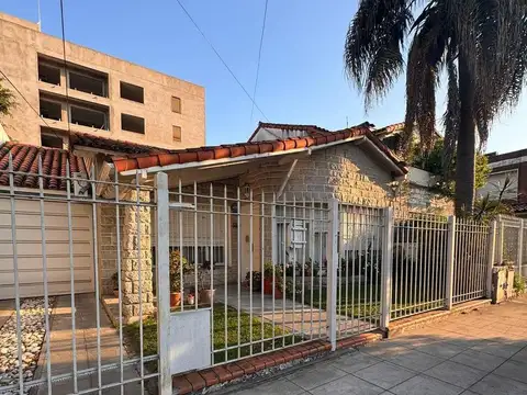 Casa de tres ambientes - Ituzaingó Norte