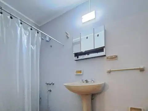Depto Tipo Casa en Venta 66 años