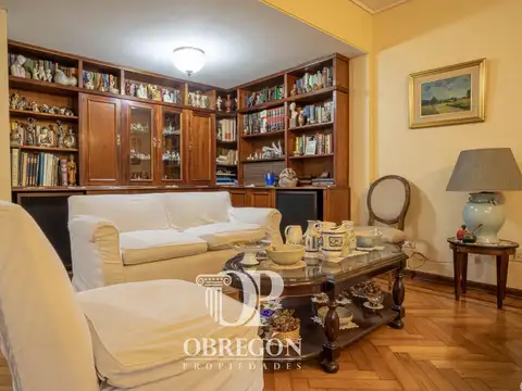 Casa 7 ambientes con 2 baños