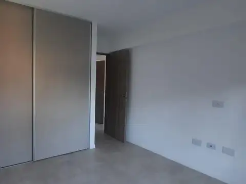 Departamento en Alquiler en Ituzaingo Norte, $ 700.000