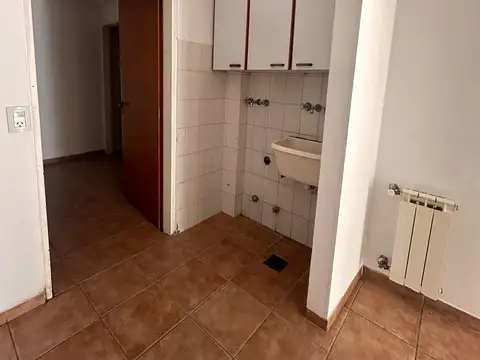 Departamento 8 ambientes con 3 baños