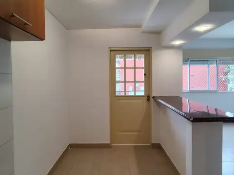 Departamento en Alquiler en Villa del Parque, $ 670.000