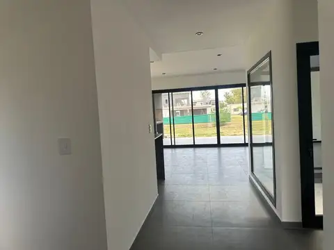 Casa  en Venta en Santa Sofía, Pilar del Este, Pilar