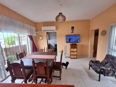 Depto Tipo Casa en Venta de 4 ambientes