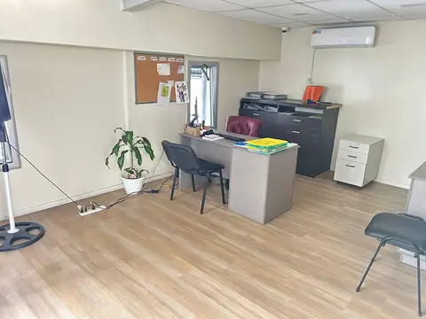 Local en Alquiler en Moreno, USD 5.000