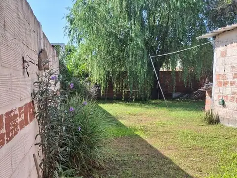 Casa en Barrio Santa Clara- Monzón y Carancho