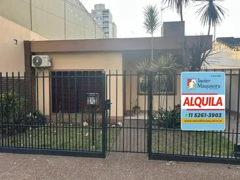 ALQ.ideal uso comercial- Casa 5 Amb.quincho MICROC. SAN MIGUEL.