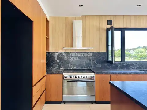 Casa en Alquiler al Sudeste