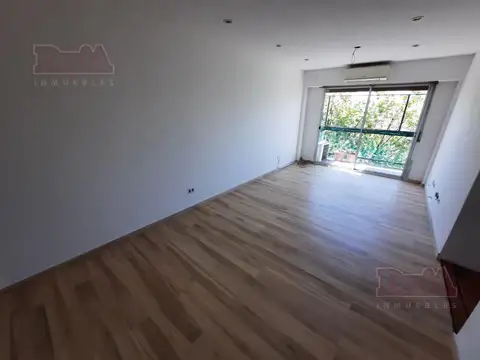 Avenida Diaz Velez  al 4500