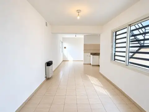 Departamento en Alquiler en Villa Cabrera, $ 590.000