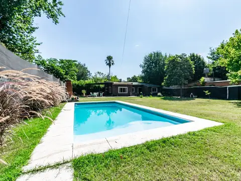 Venta Casa 3 Amb Pileta Parque Quincho La Reja