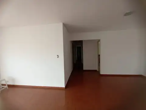 Departamento en Alquiler de 3 dormitorios