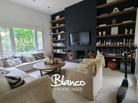 Casa en Alquiler Temporal con 1 cochera