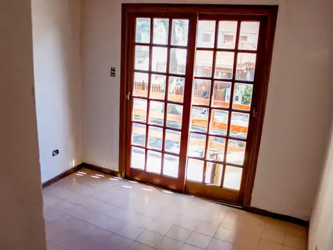 Depto Tipo Casa en Venta con 1 cocheras