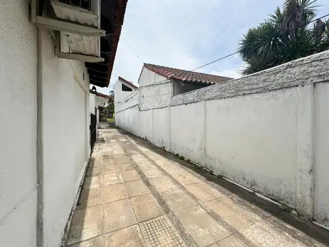Depto Tipo Casa en Venta con 1 cocheras