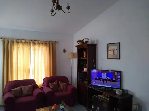 VENTA CASA DOS DORMITORIOS MALVINAS ARGENTINA 3 