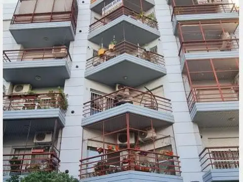 Departamento - Moron Excelente departamento de 3 ambientes con balcon y cochera  venta diercta 