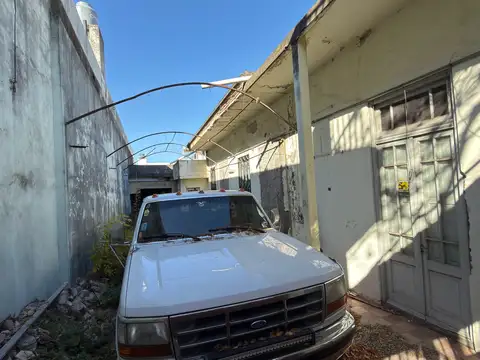 Venta Terreno  en Echesortu múltiples usos 300m2