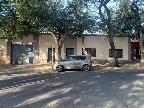 Ameghino  136 Cuarta Oeste, Mendoza capital