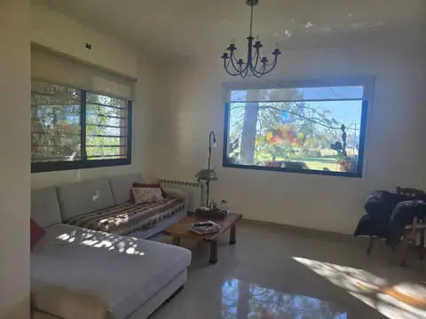 Casa 6 ambientes con 3 baños