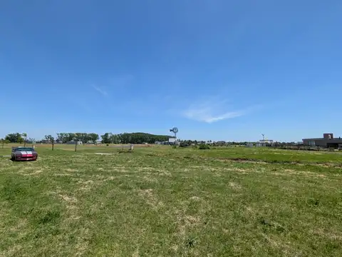 Lote en Country La Alameda Canning  Frente a la Laguna