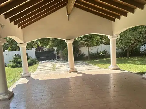 Casa en Alquiler de 3 dormitorios