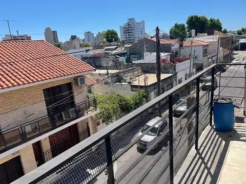 DEPARTAMENTO AMPLIO DE 2 AMBIENTES SIN EXPENSAS.