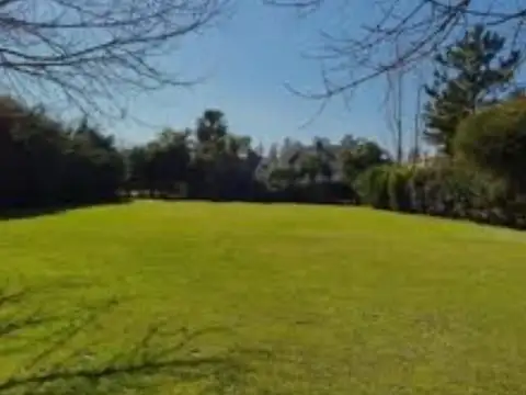 Terreno en Venta en Campos De Alvarez, USD 210.000