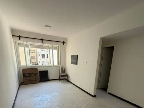 Monoambiente sin amueblar luminoso Centro MDP